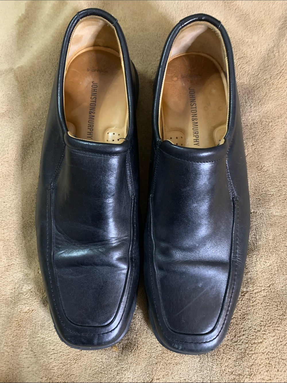 Johnston & Murphy Black Leather Slip-On Loafers